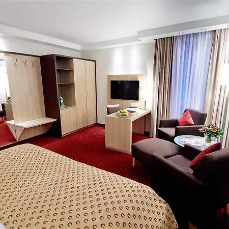Otel Western Zur Post 4*