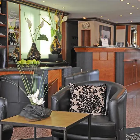 ベストウエスタン ツア ポスト ホテル 4*