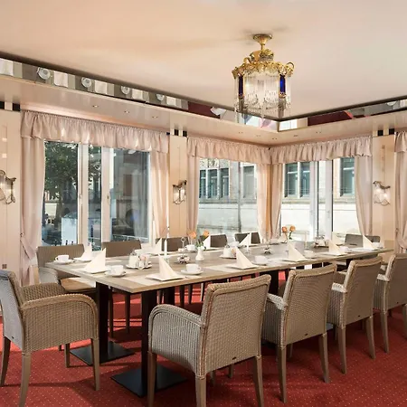 Western Zur Post Hotel 4*