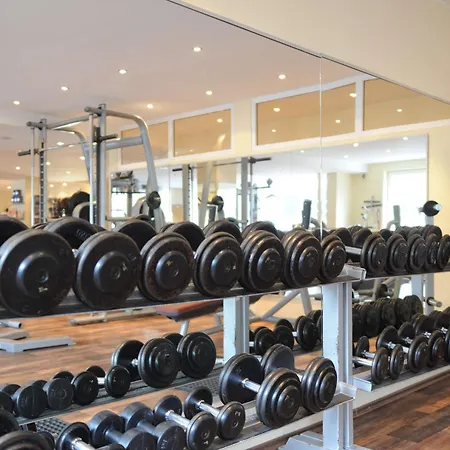Hotel Western Zur Post 4*