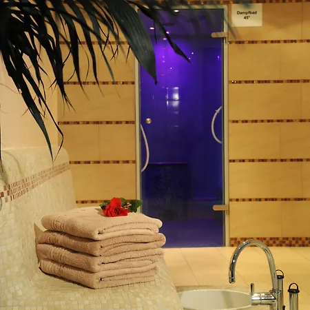 Hotel Western Zur Post 4*