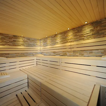 Hotel Western Zur Post 4*