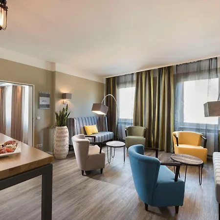 ホテル ベストウエスタン ツア ポスト