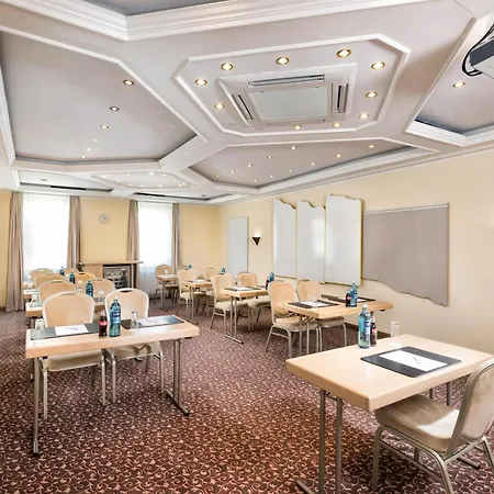 Western Zur Post Hotel 4*
