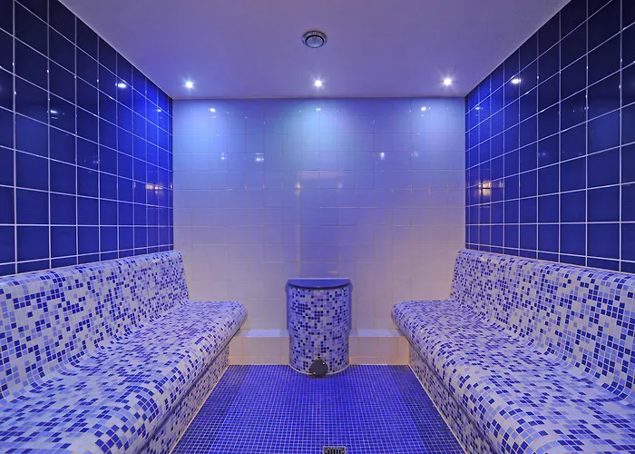 Western Zur Post Szálloda 4*