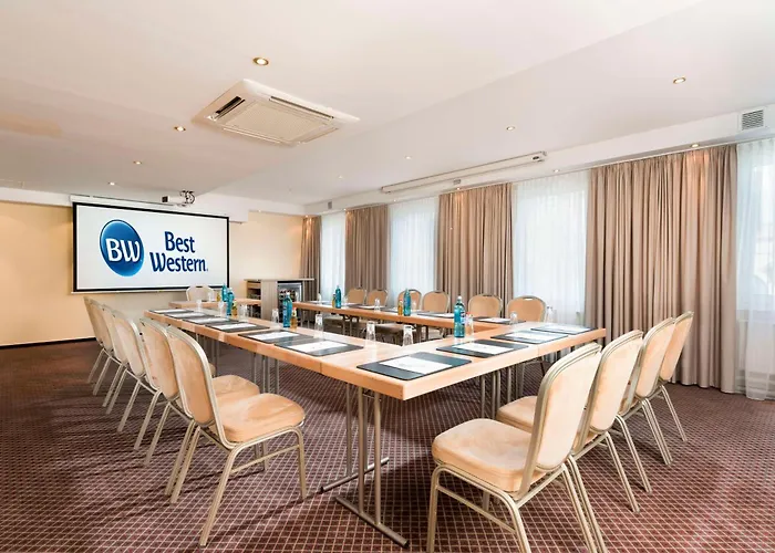 Hotel Western Zur Post 4*