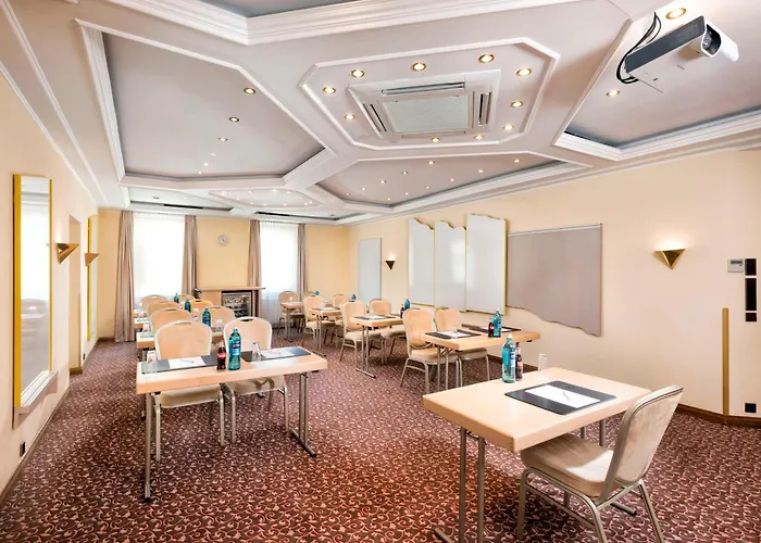 Western Zur Post Hotel 4*