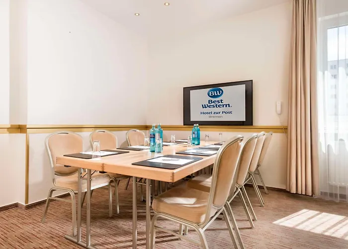 Western Zur Post Szálloda